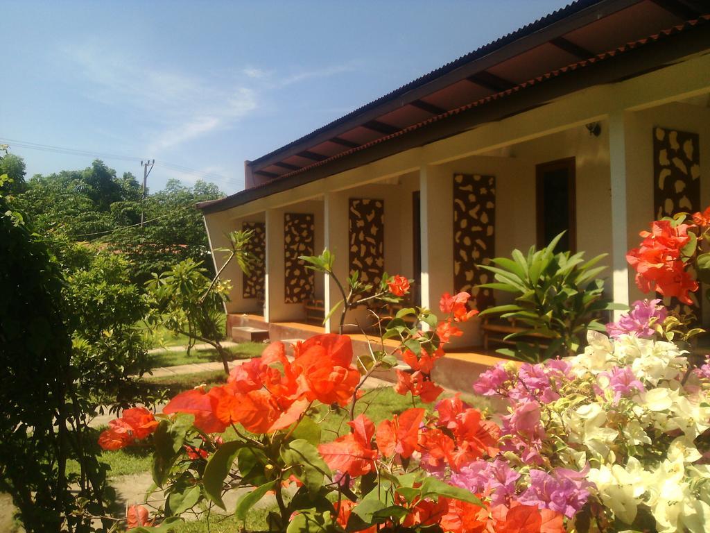 Hotel Kiayazo Gili Trawangan Esterno foto