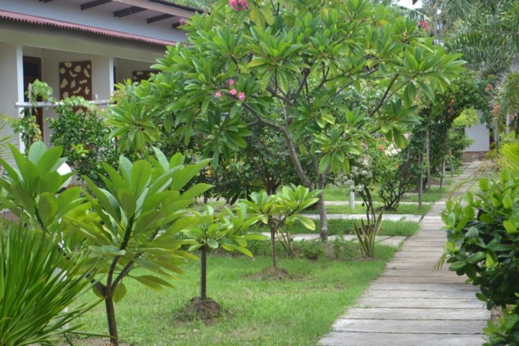 Hotel Kiayazo Gili Trawangan Esterno foto